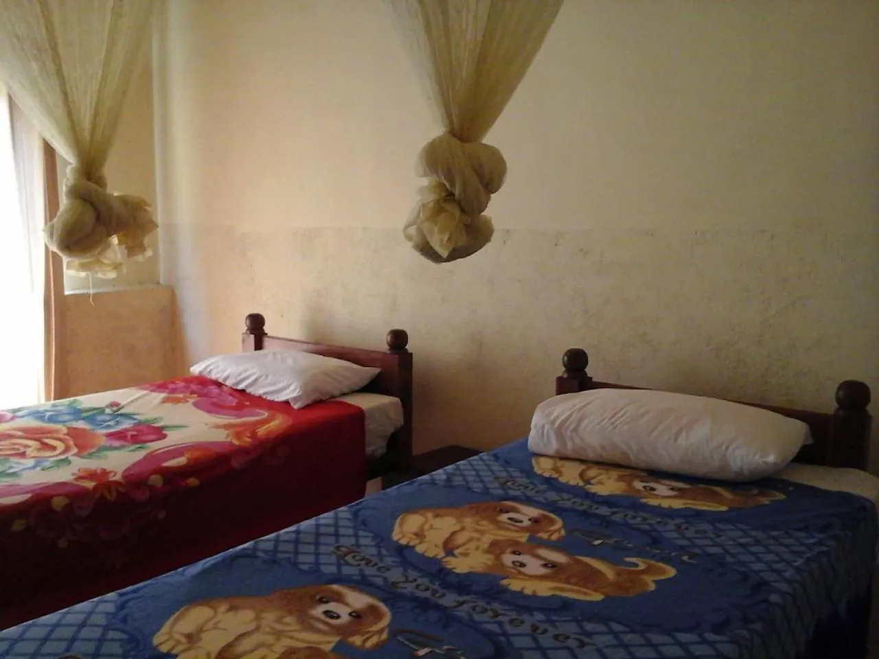 **  Majestic Tourist Hotel Kandy Sri Lanka
