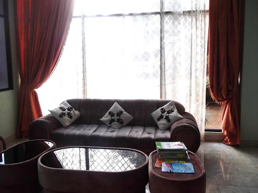 Majestic Tourist Hotel Kandy